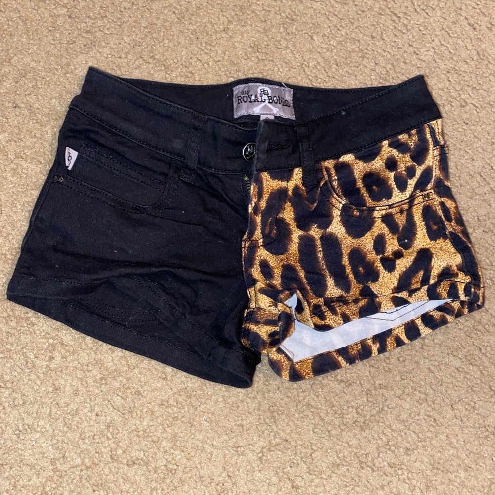 Black and cheetah print jean shorts.